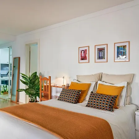 Modern With Swiming Pool & Garage - Apartment *