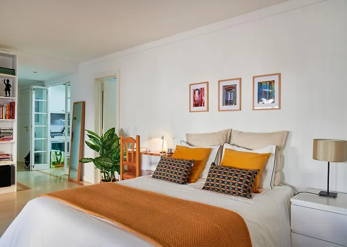 Modern With Swiming Pool & Garage - Apartament *