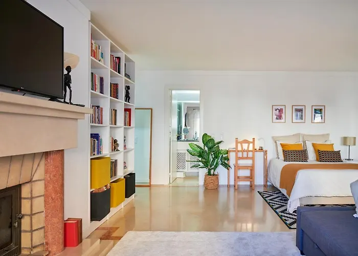 Apartament Modern With Swiming Pool & Garage - *