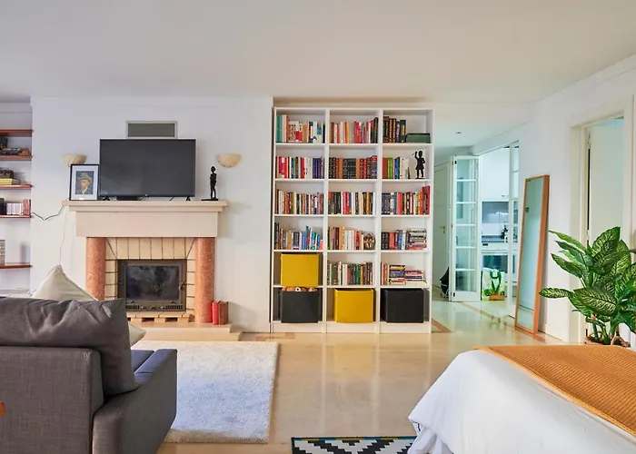 Apartament Modern With Swiming Pool & Garage - *