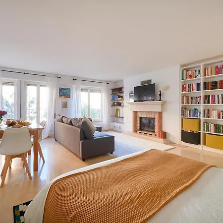 Modern With Swiming Pool & Garage - Apartamento