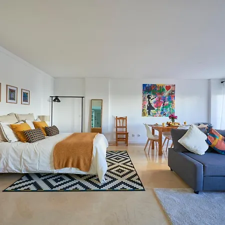 Modern With Swiming Pool & Garage -