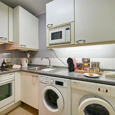 Modern With Swiming Pool & Garage - Lissabon